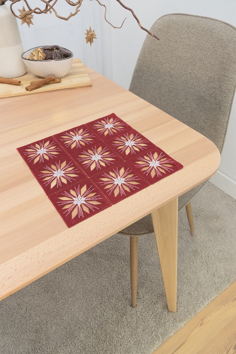 ArtikelbildSternentanz #1W Plauener Spitze® - Deckchen in Rot