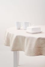 rosé-beige Vorschau Blumig #2M von Lysel - Ovale Damasttischdecke rosé-beige